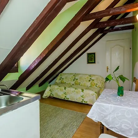 Apartman Old Town Baroque Palace - One Bedroom With City View ... *